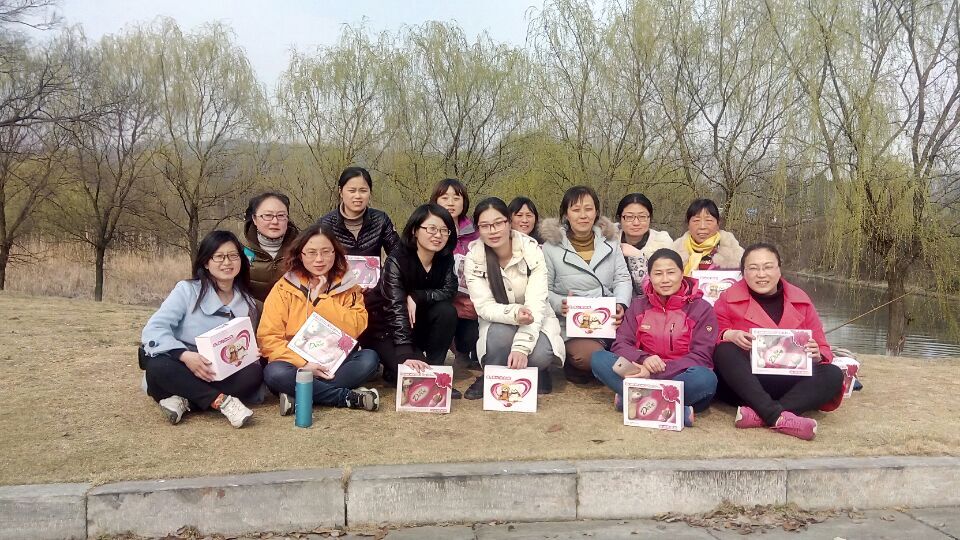 华体会网页版工会开展庆三八户外踏青活动